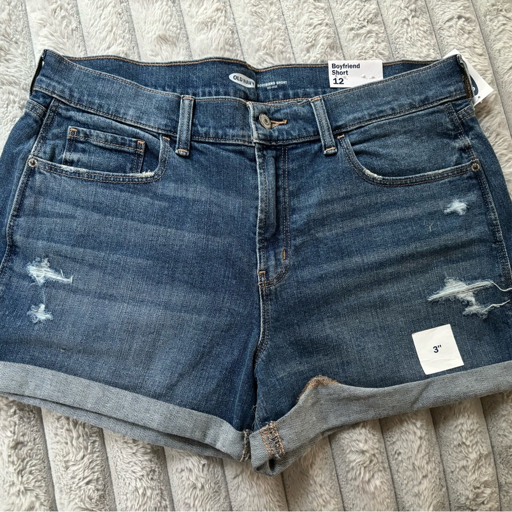 Old Navy distressed Size 12 Mid-Rise shorts